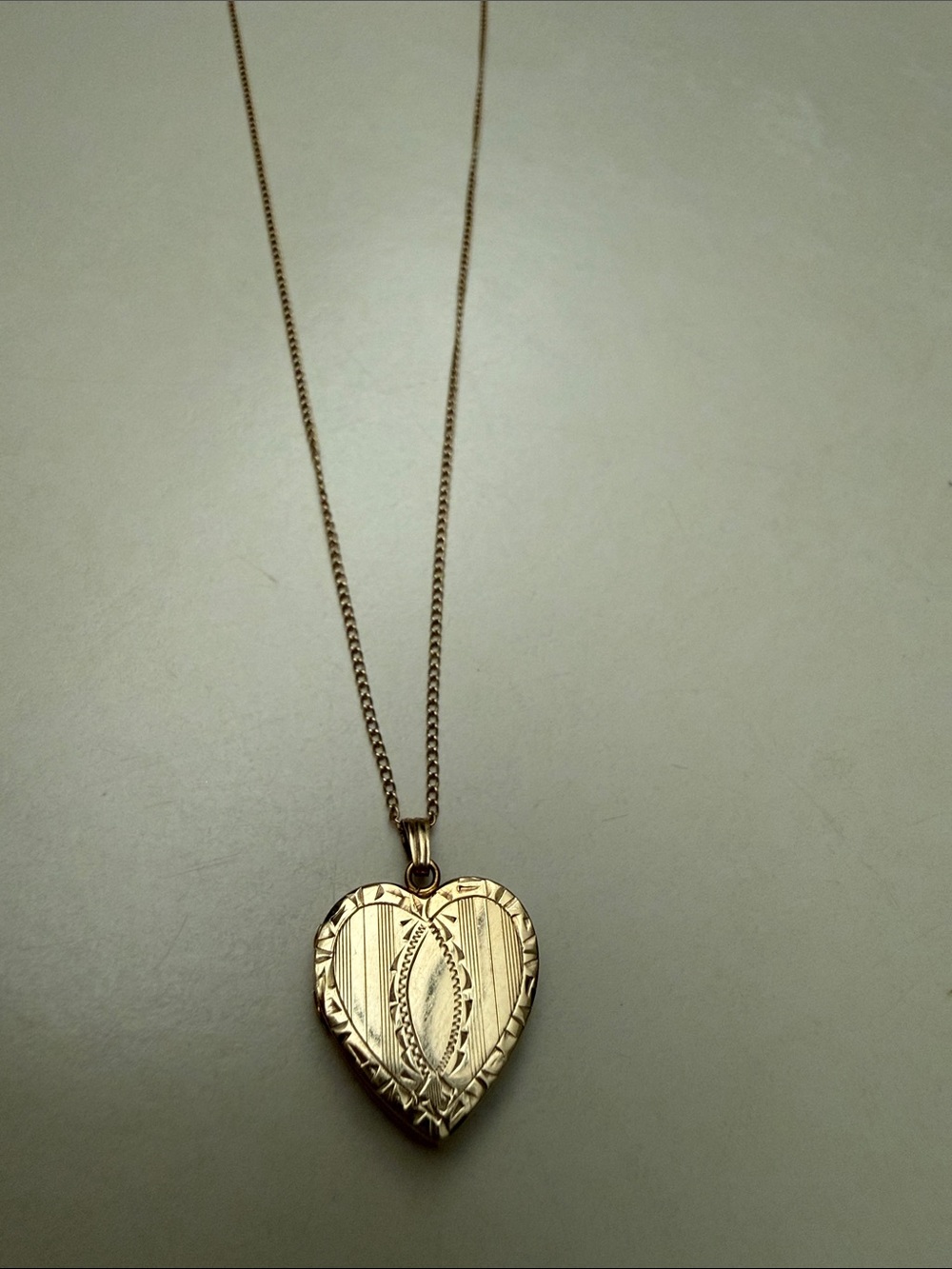Vintage H.F. Barrows 14K Solid Gold Engraved Heart Locket Necklace